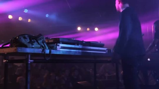 embarrassingnightclubvideos:  NSFW!! Hot nekkid chick jumps on stage at trap concert!
