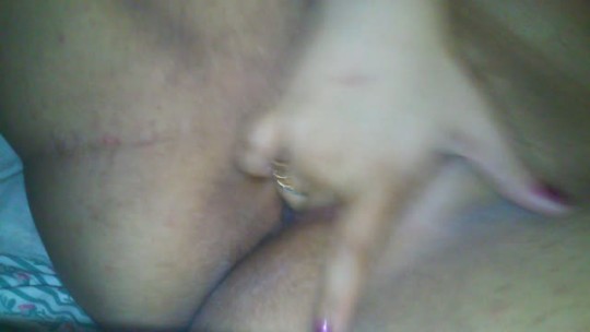 makeitroughxxx:My first video making myself squirt ;)