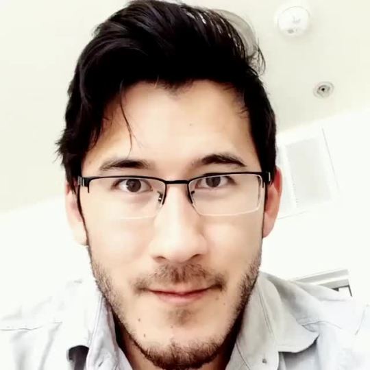 raynarvaezs-jr:  Markiplier: Just a little reminder for anyone who’s going through a rough patch.   Always reblog Markiplier