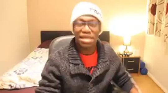 sonypraystation:  sixpathsofbased:  His barber sent his hairline to the graveyard