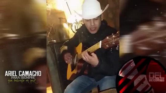 esocabron:  la-diva-de-todos:  marinanez:  karinnaaaxoxo:  Ariel Camacho ❤👼🎸#YaLoSupere