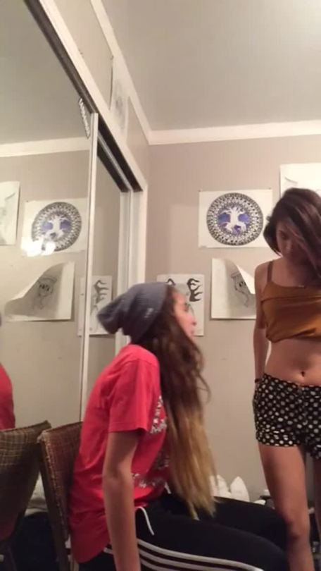 modelworldz:  thebullofwallstreet2014:  jackblakk:  drfeelgood03:  dontforgetyourself:lizcruz90:Bestfriends birthday lap dance 😂💓 happy birthday love 💗  I´ll never stop reblogging lap dances!! 😳  👍  That was way hotter than I expected