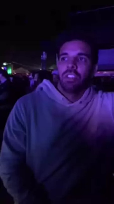 drizrih:Drake at Coachella 
