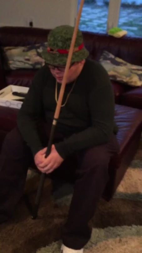 njborn95:  86-swangin:  gookgod:  hells-pixie:  weloveshortvideos:  Cant judge a book by its cover.  Go the fuck awf  i thought this was supposed to be teemo cosplay at first   Its back!!  Bars. Where the full vid at?  