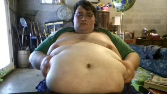 Table-top gut.   porn pictures