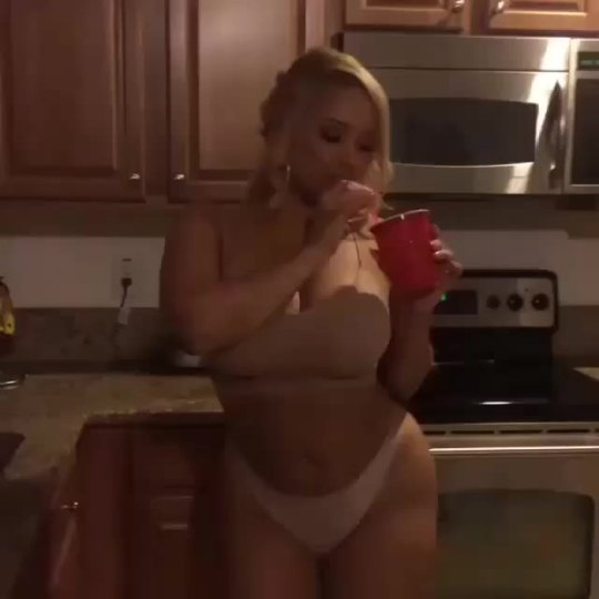 mrbisexual:  chiunivercity:  I love Jessica Kylie  She has a great ass.