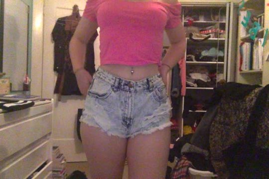 h0rny-t3ens:  my new shorts ;) i dont like how my thighs look but i love my ass