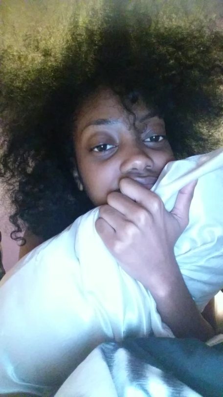 jasminedagawdess:  The bags under my eyes are so gross 😖
