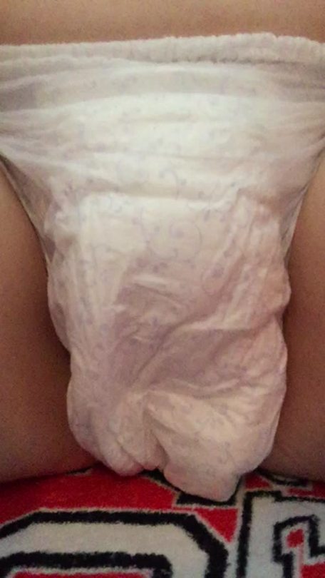 little-netherlingqueen-scarlett:  My huge morning release oh my goodness I filled my diaper up