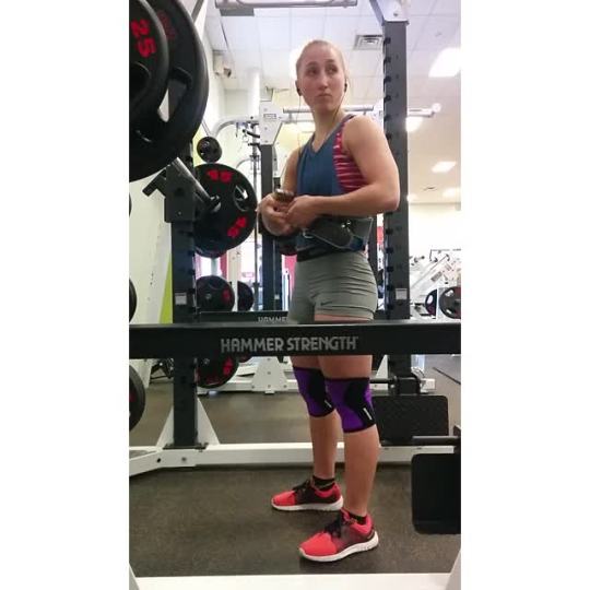 putthatazztowork:  sexyfitarmychick:  taygetsswole:  #275 depth check as well as a progression vid that features my ridiculous setup.   Your setup is outrageous I love it.  Niiice lift.  That’s a great lift. But you have the belt…the knee