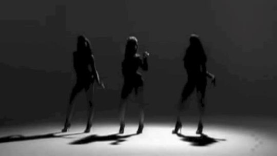 unconscious-sabotage:  the-illxst:  magnacarterholygrail:  note-a-bear:  goodfriendspodcast:  “Single Ladies” synced up with the Duck Tails theme song. I don’t know how this bitch does it, it’s like the Rosetta Stone of choreography. #BeyonceAlwaysOnBeat