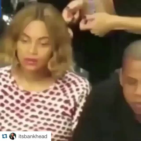 sad-black:  black–lamb:  imsoshive:  cosbyykidd:  perrynoplatypus:  Beyoncé Always on Beat… ALWAYS  this one took me out the game  son …  😂😂