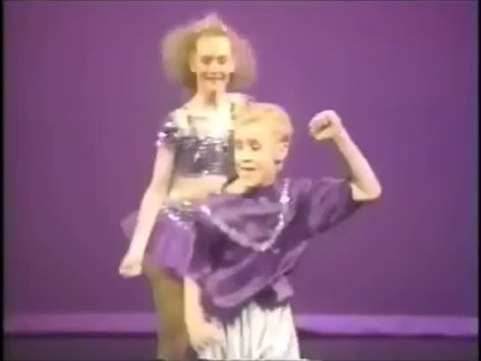 teegetoofly:  maurypovichofficial:  weloveshortvideos:Ryan Gosling dancing at 12 Petition for him to reenact this today  I laughed tooo hard at this.