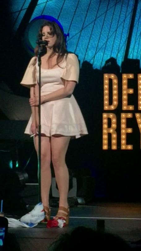 idkmybffweed:  Lana Del Rey performing Brooklyn Baby on May 30, 2015 at the First