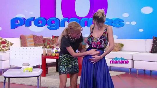 funbaggery:  Cinthia Fernandez returns to Spanish TV after maternity with HUGE nursing