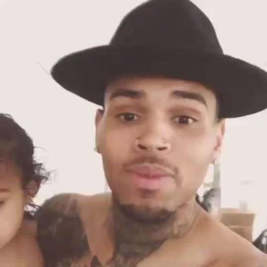 chroyalty:  Baby looking like wtf lol 👑