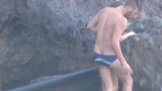 SKIMPY SPEEDO'S MALE ADDICTION