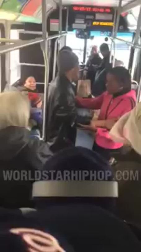 sapphiredoves:  relaxxxing:  dope-kulture:  Racist lady gets handled after calling