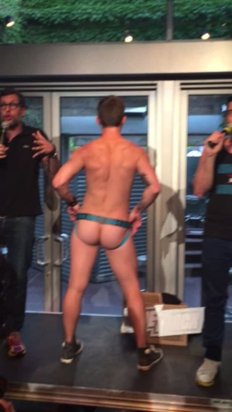 darling-darren:  wehonights:  Tayte auctioning his jockstrap for Charity  -