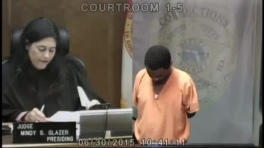 we-got-dods-here:  colachampagnedad:  bigmacmami:  prettyboyshyflizzy:  Judge reunites with friend from middle school: Heartbreaking, Sometimes its not our fault the circumstances we’re dealt  Shit  this fucked me up  Talk about two different paths