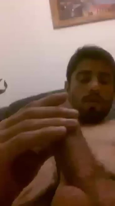 chicosparatodos:  chilenitos3x:  Video de una paja de Leandro, este exquisito macho