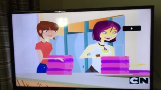 straightallies: zzazu:  PLEASE WATCH THIS CLIP FROM AN EPISODE OF 6TEEN WHERE A LESBIAN