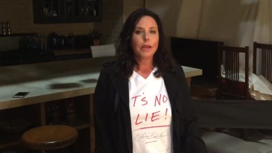 prettylittleliars:  IT’S NO LIE! The one and only Marlene King sets the record