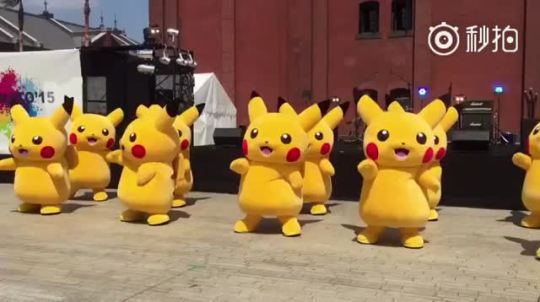 porygonegg:  brbjellyfishing:  this is the kind of content we all deserve to see  I don’t understand where this dancing pikachu team came from I feel like they just come out of nowhere   I’VE WATCHED THIS 10 TIMES IN A ROW WHAT IS THIS LOOK AT THAT