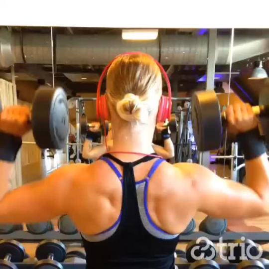 Hot Muscular Women