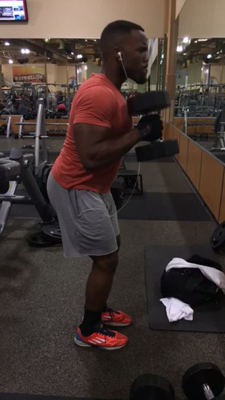 atlbigdickbandit:  itsjusthai:  Gym before the madness!  Follow me on snap chat : tmarkq  I ❤️ itsjusthai
