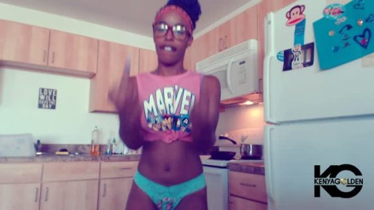 kenyagoldengirl:  Trap twerking Join: KenyaGolden.com Watch: KenyaGoldencam.com Donate: PiggyBankGirls (car fund: any amount is greatly appreciated) 