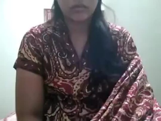 radika4bbc-xxx-videos:  Indian chick masturbating on webcam. When dildos and sex