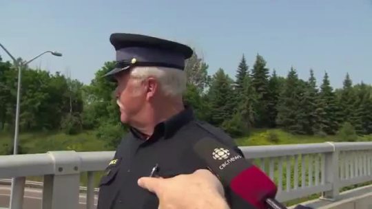 Porn photo weloveshortvideos:  How Canadian cops deal