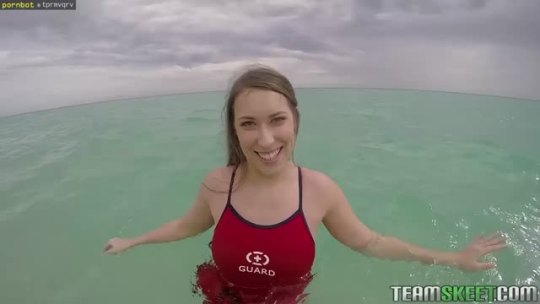 rebelalicexo:  I remember being a lifeguard once. There were a few guys trying to
