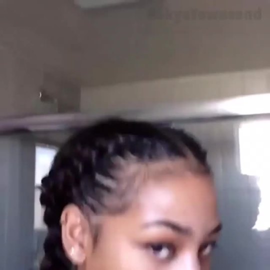 brwnsknbae:  skyetownsend:  This has always been my favorite Gospel song.  I love her so much 😂