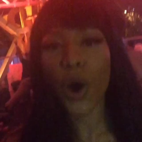 Sex beyhive1992:  Nicki Minaj singing along to ‘Halo’ pictures