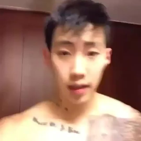 lunaa-child:  WHY DIDNT HE JUST TAKE IT OFF ERMAHGAWDDDDD 