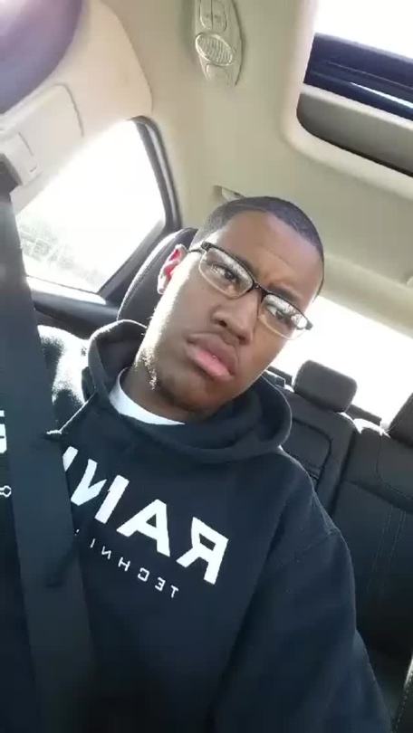 pashionforfashion21allday: 11-11-1992:  Recent funny video of my story on snap  I was hanging with my mom yesterday and I told her to bring some of her music so she could have some music to listen to, then this song that’s being played in the video
