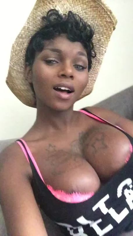 relax-ya-nuts: mayalaurenboyd:  flyandfamousblackgirls:  theg0dshxt:  the-mark-of-sin:  kzaketchum:  blackmagicalgirlmisandry:  flyandfamousblackgirls:  ‘This is why my voice is so deep’ - Victoria  Does she have ig account?  She look good  Yes. 