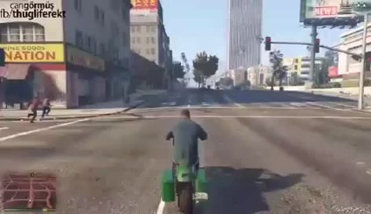 ghdos:  earloftheclockworkcorvids:  funnygamememes:  GTA Cops don’t play around  Fucking executed  Holy shit. 