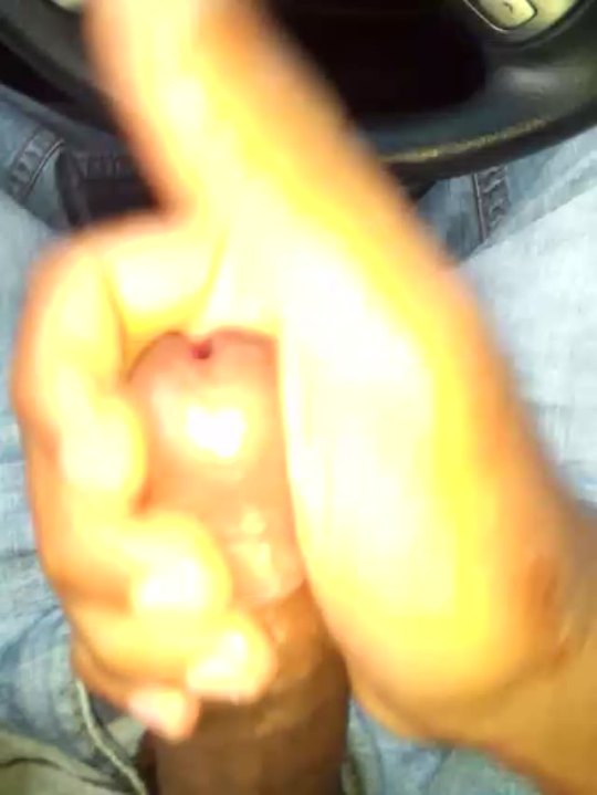 prettyrickyiswhattheycallem:  Being naughty im my car on lunch. Im soooo badd. Felt