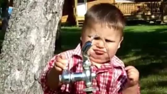 only1600kids:  this is what going to college feels like        