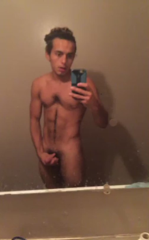 straightdudesexposed:   Mikey That dick isn’t even fully hard fyi. Mikey is a geek who happens to have a pretty big dick. 1000 notes and he’ll show his straight ass and fully hard dick xx 