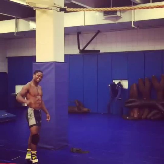 amateur-wrestling:  The trick is just pretend like the ground is Hot Lava 🌋…