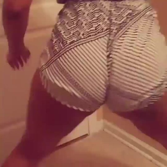 I WANT HER TO DO THAT ON MY DICK!