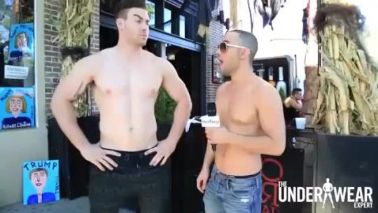 tabloidheat101:  Hot bartender 