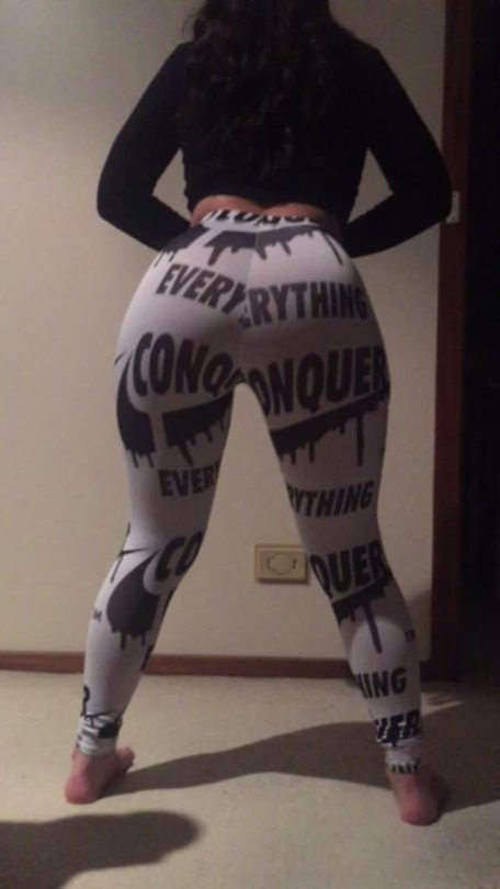 XXX mz-latinbooty:  Send me your brands leggings photo