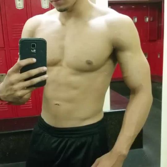 muscleworshipper08:  Hottest armpit ever!!!