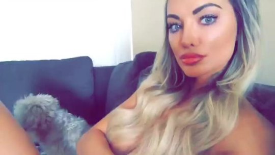 lindsey-pelas:  Lindsey Pelas