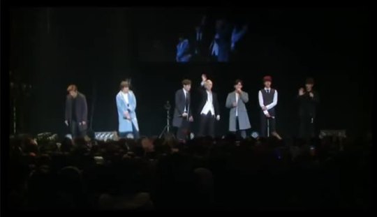 lakkimi:  [VID] [151217] INFINITE - For You Release Event - Winter Party at Zepp Tokyo - “With” (Impromptu Encore)They didnt prepare any song for encore, so Hoya just randomly started singing With and the members just followed suit. And Woohyun finished